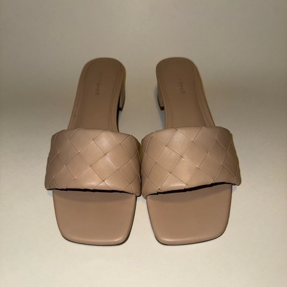 Marc Fisher Women’s Casara Heeled Sandal Tan/Nude Color size 8 - Picture 2 of 6